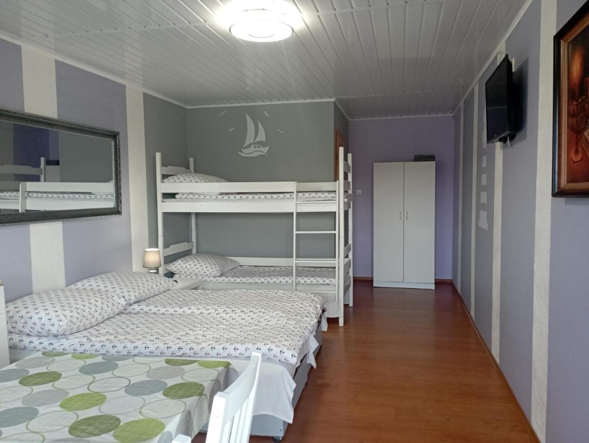 Anrema - Pokoje 21M2 Swarzewo Exterior photo